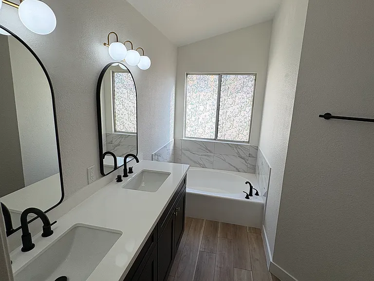 6413 Morley Ave — Photo 4