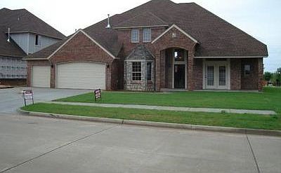 1st image of 929 Preston Park Dr
