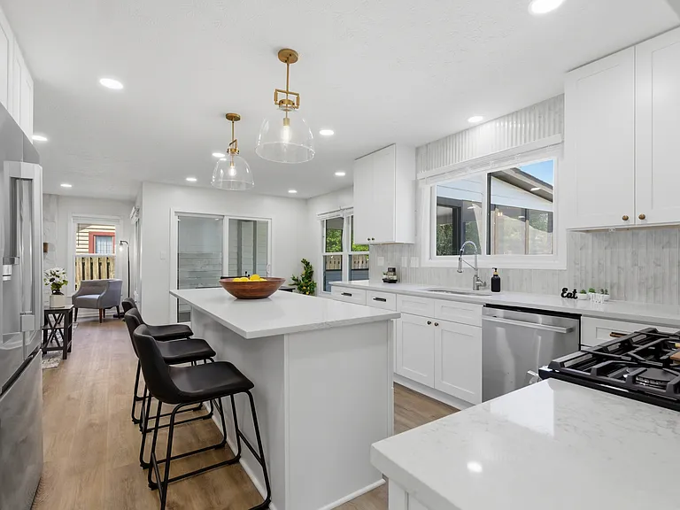 10516 Beacon Ln — Photo 22