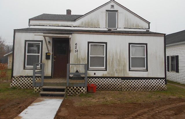 2nd image of 625 Spring Ave
