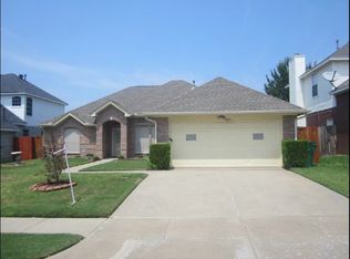 6029 Hillview Dr, Watauga, TX 76148