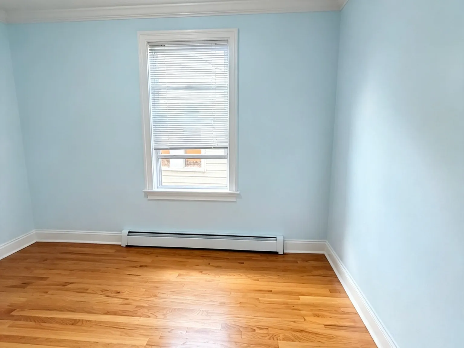 3 bed, 850 sqft, $2,800 — Photo 4