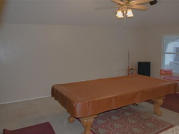 3rd image of 813 Redding Dr