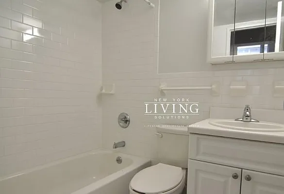 Rented by NY Living Solutions | media 21
