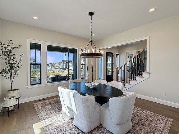 5th image of 547 W Peak View Ln