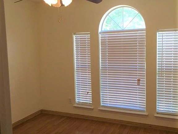4th image of 2341 Cap Rock Ln