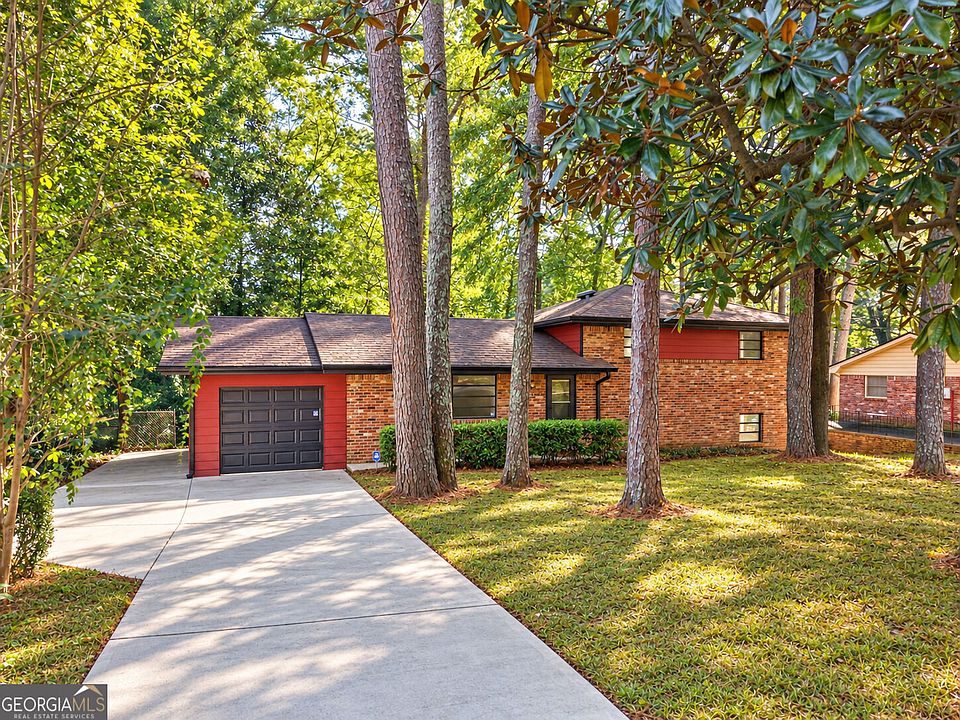 1st image of 2676 Sherlock Dr
