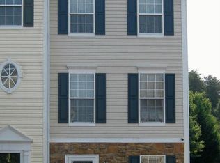 12243 Maidstone Ct, Woodbridge, VA 22192