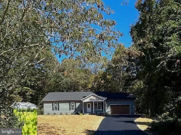 9977 Trinity Church Rd, Charlotte Hall, MD 20622