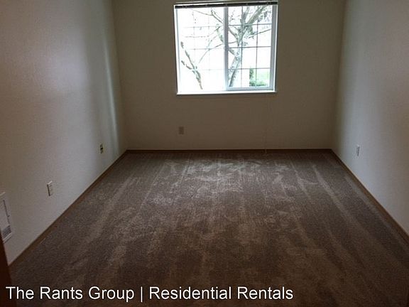 3rd image of 1203 Creekwood Ct SE APT B