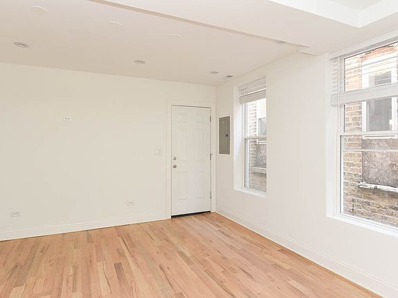 4th image of 1633 N Honore St #F4