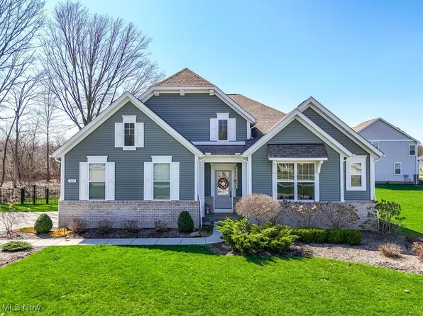 664 William Ct, Aurora, OH 44202