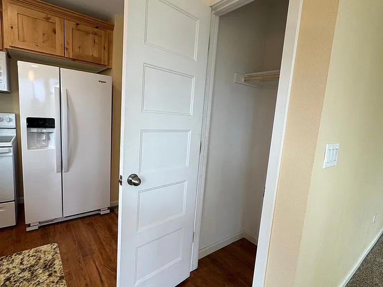9657 Swasey Dr — Photo 6