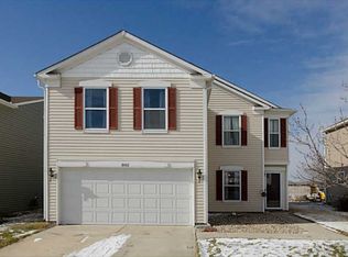 8403 S Firefly Dr, Pendleton, IN 46064