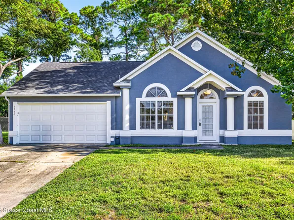 5220 Fruitport St, Cocoa, FL 32927