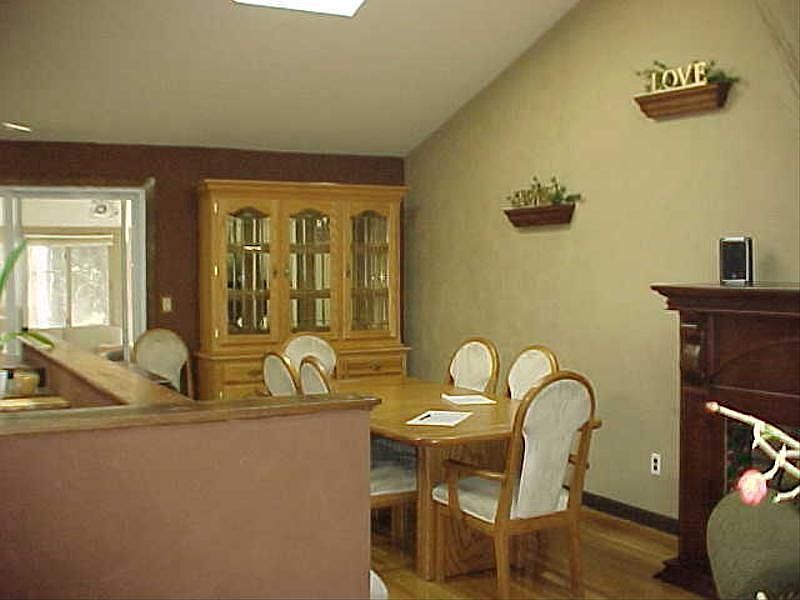 2nd image of 24 Hart Cir