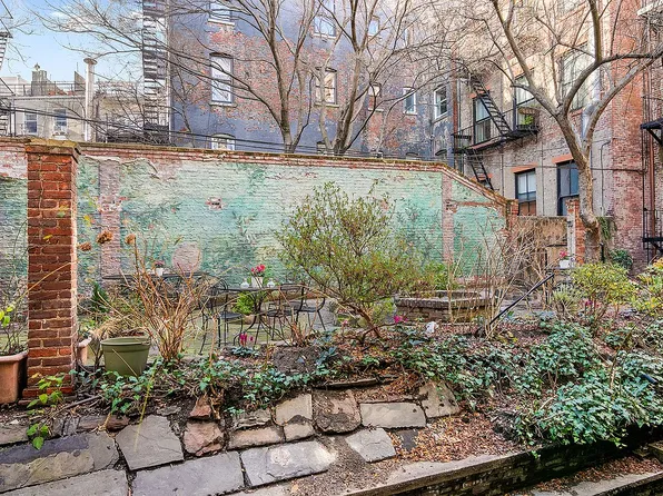 396 Bleecker St APT 1F, Manhattan, NY 10014