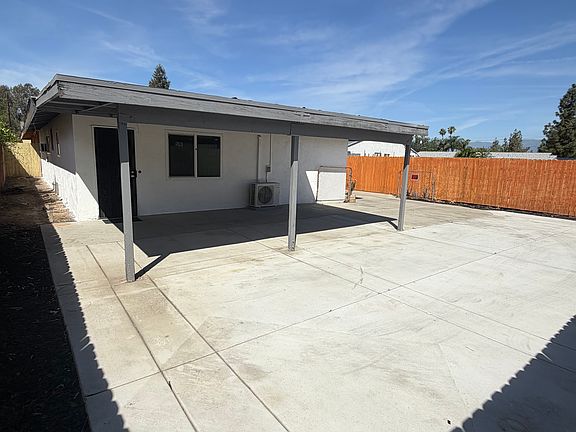 4th image of 10623 Poplar St