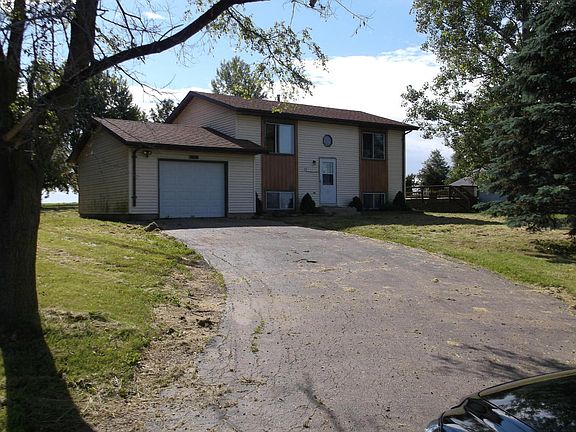 2nd image of 3211 S Beaumont Ave