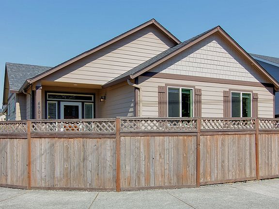 4th image of 4901 NE 26th Ave