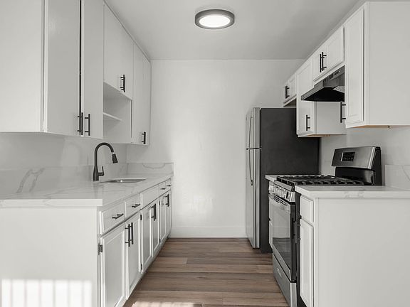 2nd image of 3933 Nicolet Ave #3