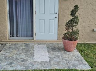 8310 NW 47th St, Lauderhill, FL 33351