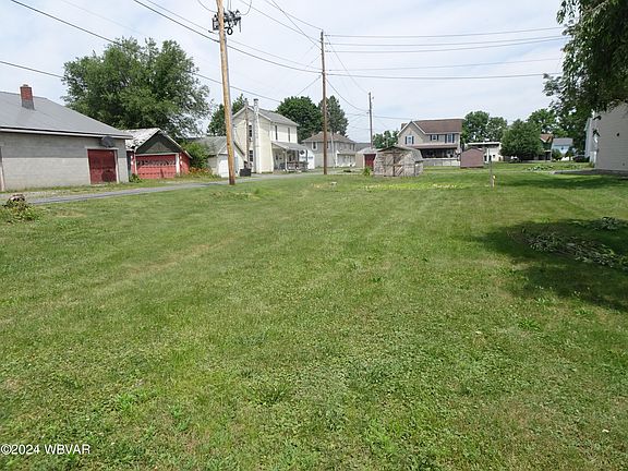 5th image of 417 Spruce St
