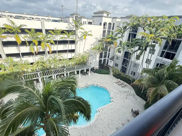 1660 Renaissance Commons Boulevard #2418, Boynton Beach, FL 33426