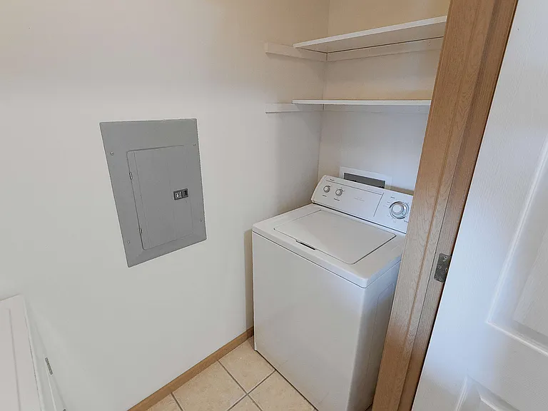 Park Ridge Apartments — Photo 69