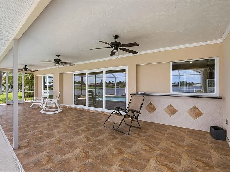 1714 Claw Ct — Photo 23