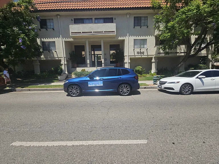 Magnolia Blvd — Photo 47