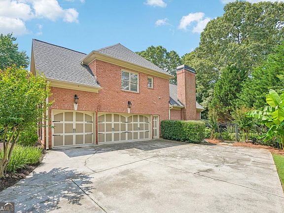 3rd image of 3885 Grey Abbey Dr