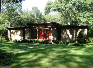 61 Hopewell Woods Rd, Redding, CT 06896