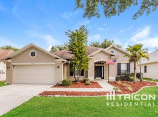 7646 Whispering Wind Dr, Land O Lakes, FL 34637