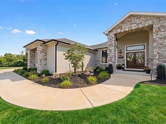 2nd image of 7555 NW Fawn Cir