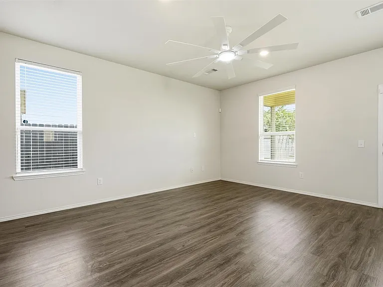 25626 Pannier Pl — Photo 7