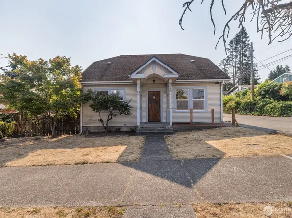 711 S Race Street, Port Angeles, WA 98362