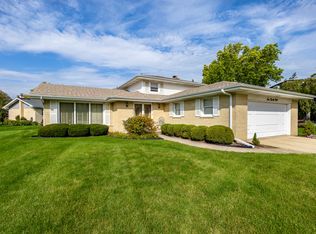 428 Timothy Ct, Schaumburg, IL 60193