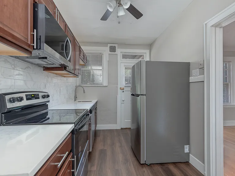 7234 Amherst Ave #2W — Photo 14