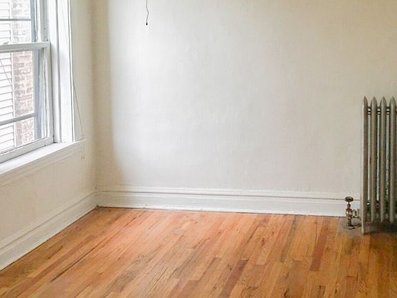 3rd image of 4844 N Rockwell St #2610G-1R