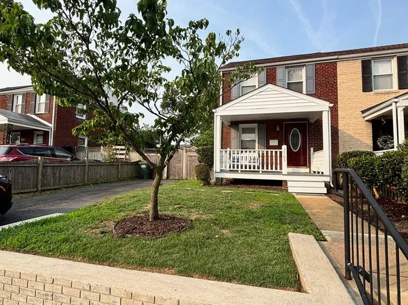2705 Fort Dr, Alexandria, VA 22303