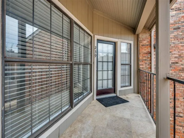 401 Pebble Way APT 239, Arlington, TX 76006