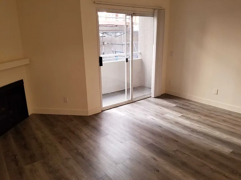 Vanowen St — Photo 31