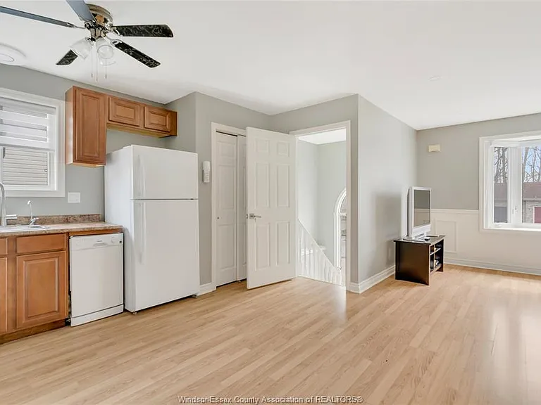 176 Rivervilla Ct #UPPER — Photo 6