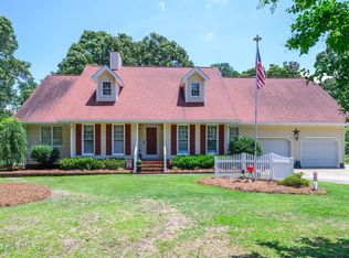 1992 Acorn Dr, New Bern, NC 28562