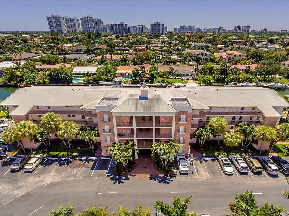 1st image of 455 Paradise Isle Boulevard #204