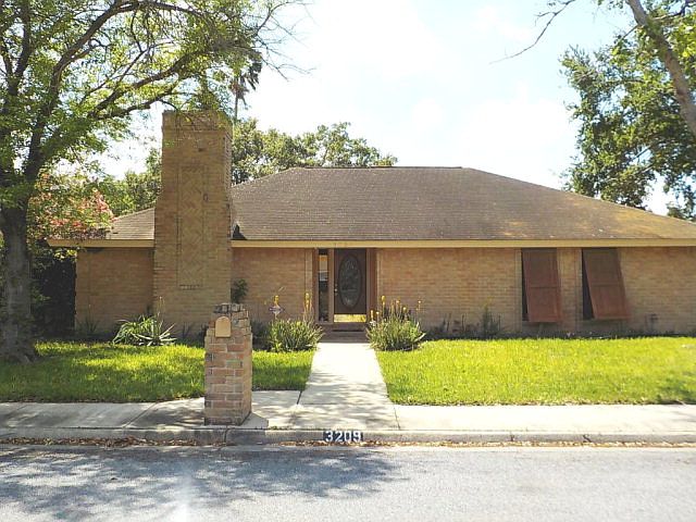 1st image of 3209 Pelican Ave