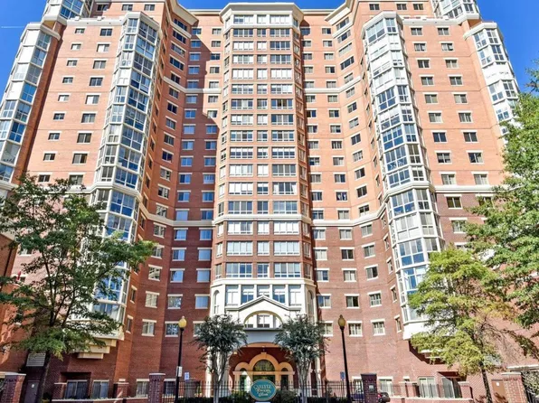 2151 Jamieson Ave Unit 602, Alexandria, VA 22314