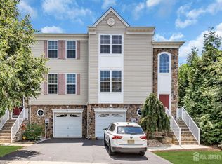 20 Russell Ct, Matawan, NJ 07747