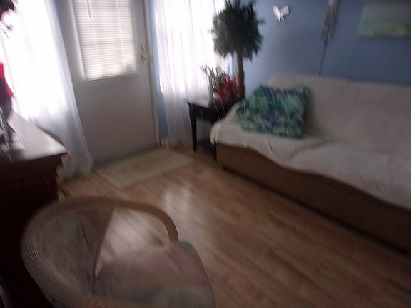3rd image of 1335 Fleming Ave #148
